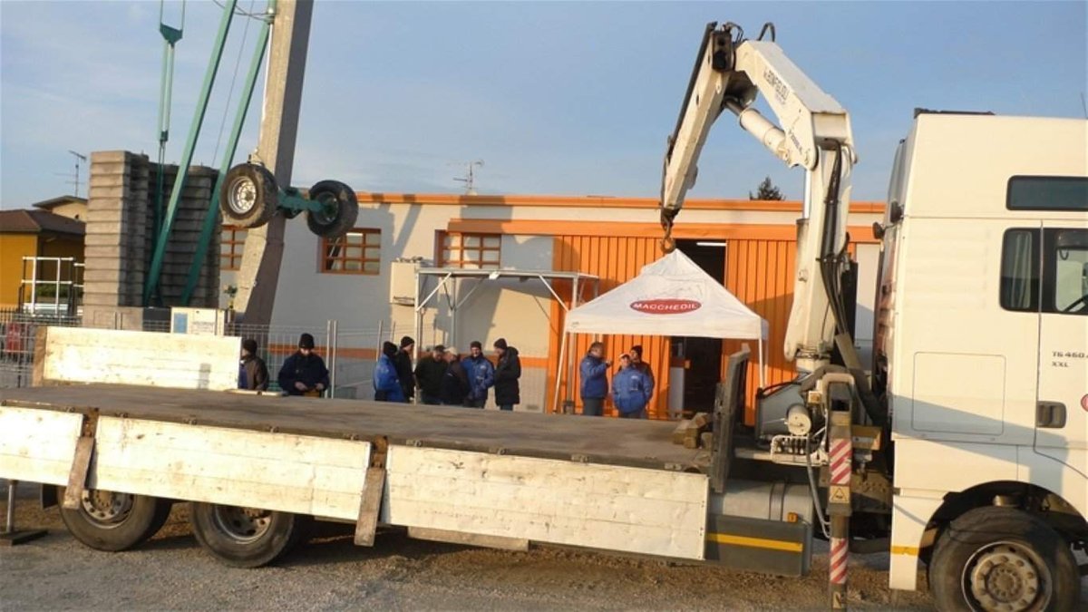 Il corso GRU SU AUTOCARRO a mantova - Macchedil | Macchedil Online Store