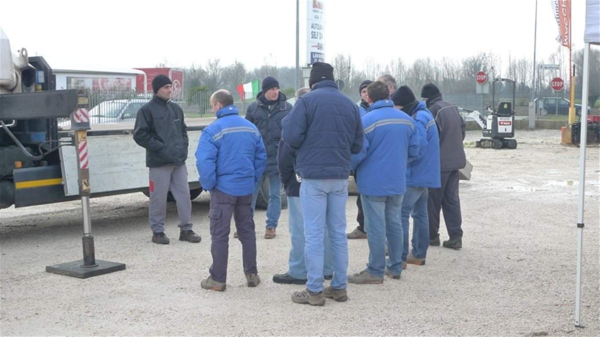 Il corso GRU SU AUTOCARRO a mantova - Macchedil | Macchedil Online Store