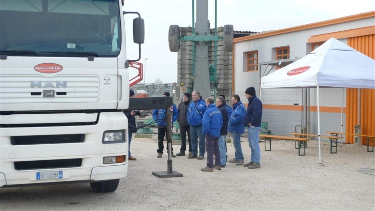 Il corso GRU SU AUTOCARRO a mantova - Macchedil | Macchedil Online Store
