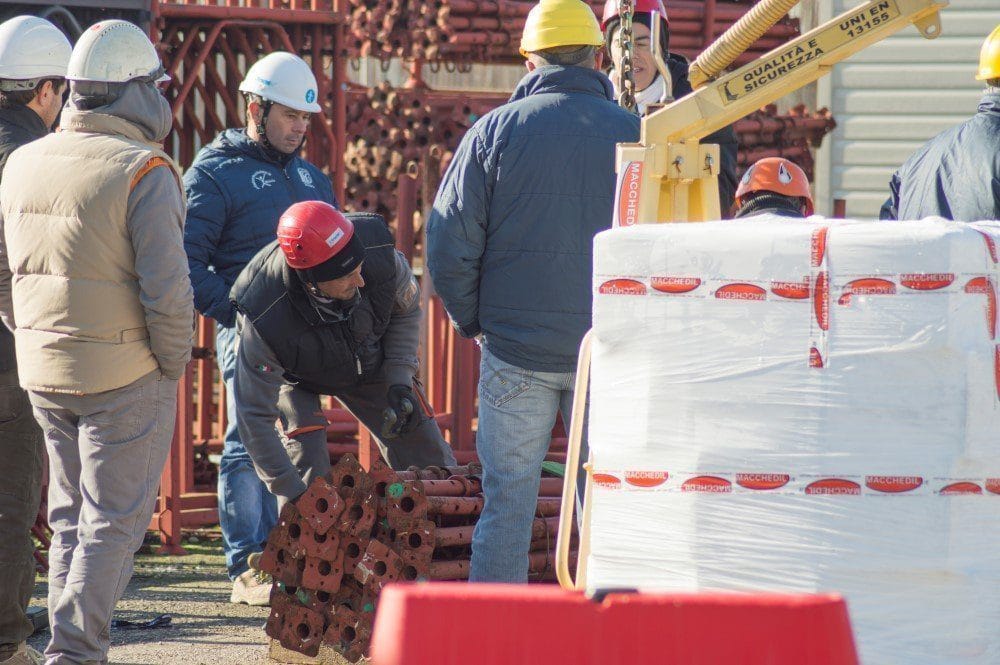 Pratica corso gru a mantova presso macchedil