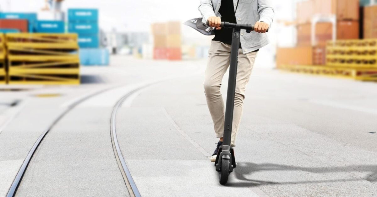 Monopattino elettrico Segway_ mezzo di micromobilità elettrica - immagine 2