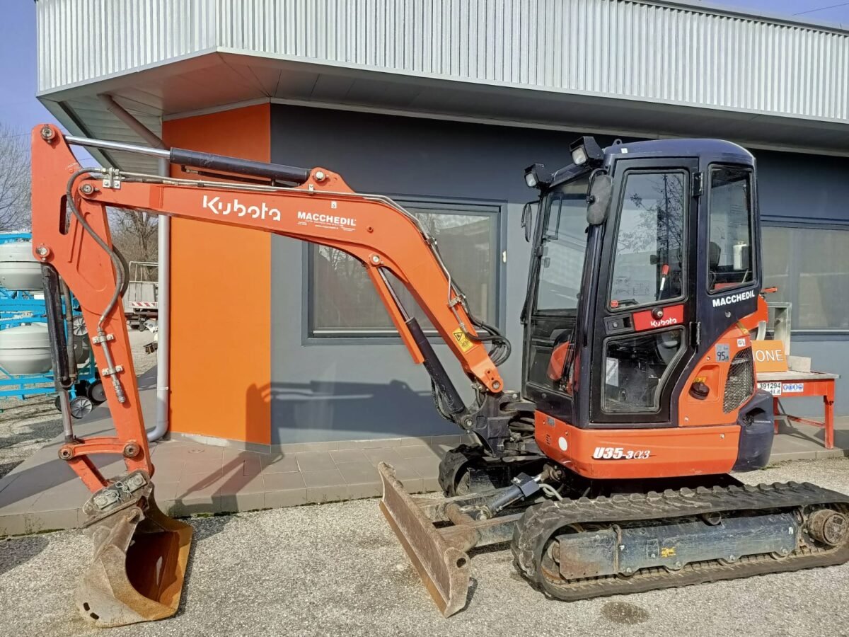 Escavatore Kubota U35 usato -anno 2012