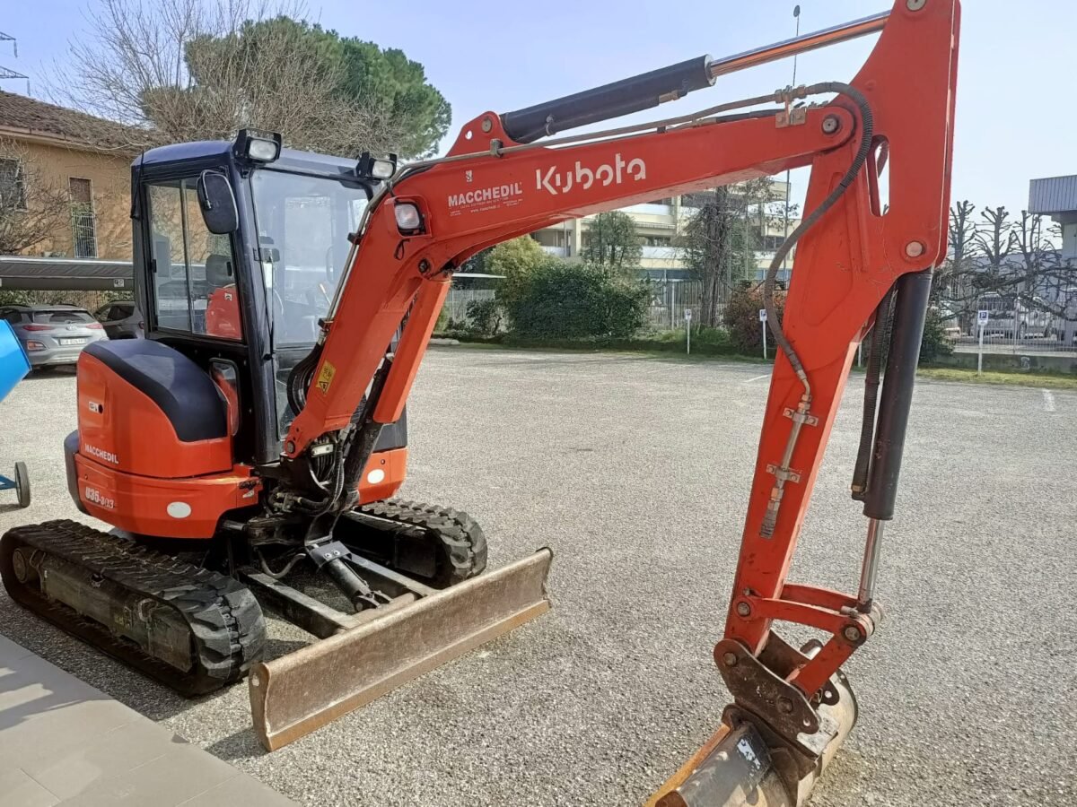 Escavatore Kubota U35 usato -anno 2012 - immagine 7