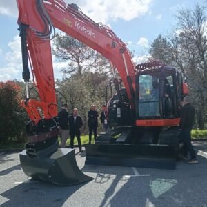 Kubota amplia la gamma e arriva a 14 ton